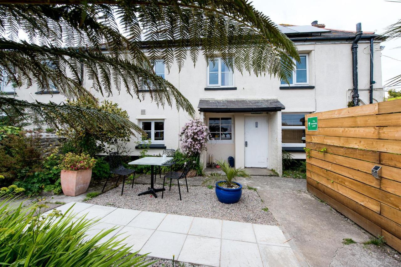 Yha Boswinger Hostel Exterior photo